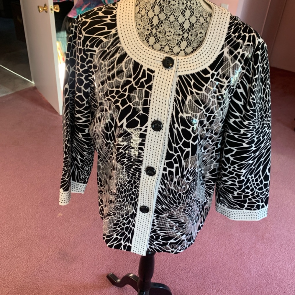 Chicos size 2 Black and White  jacket perfect for the holiday with clear sequin